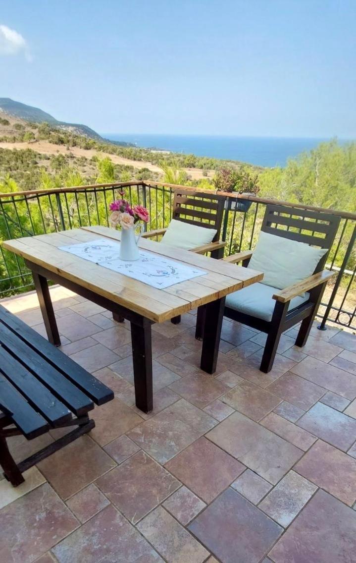 Philip'S Holiday House Нео-Хорио Экстерьер фото